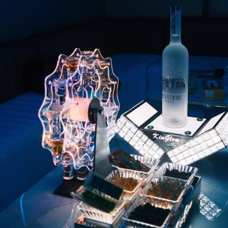 Snacks und Drinks bei KinGlow
